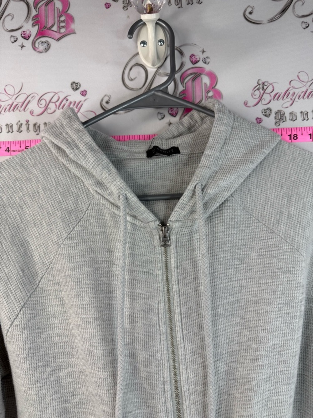 Dynamite Cropped Zip up Hoodie Light Gray with drawstring casual look - Picture 3 of 11